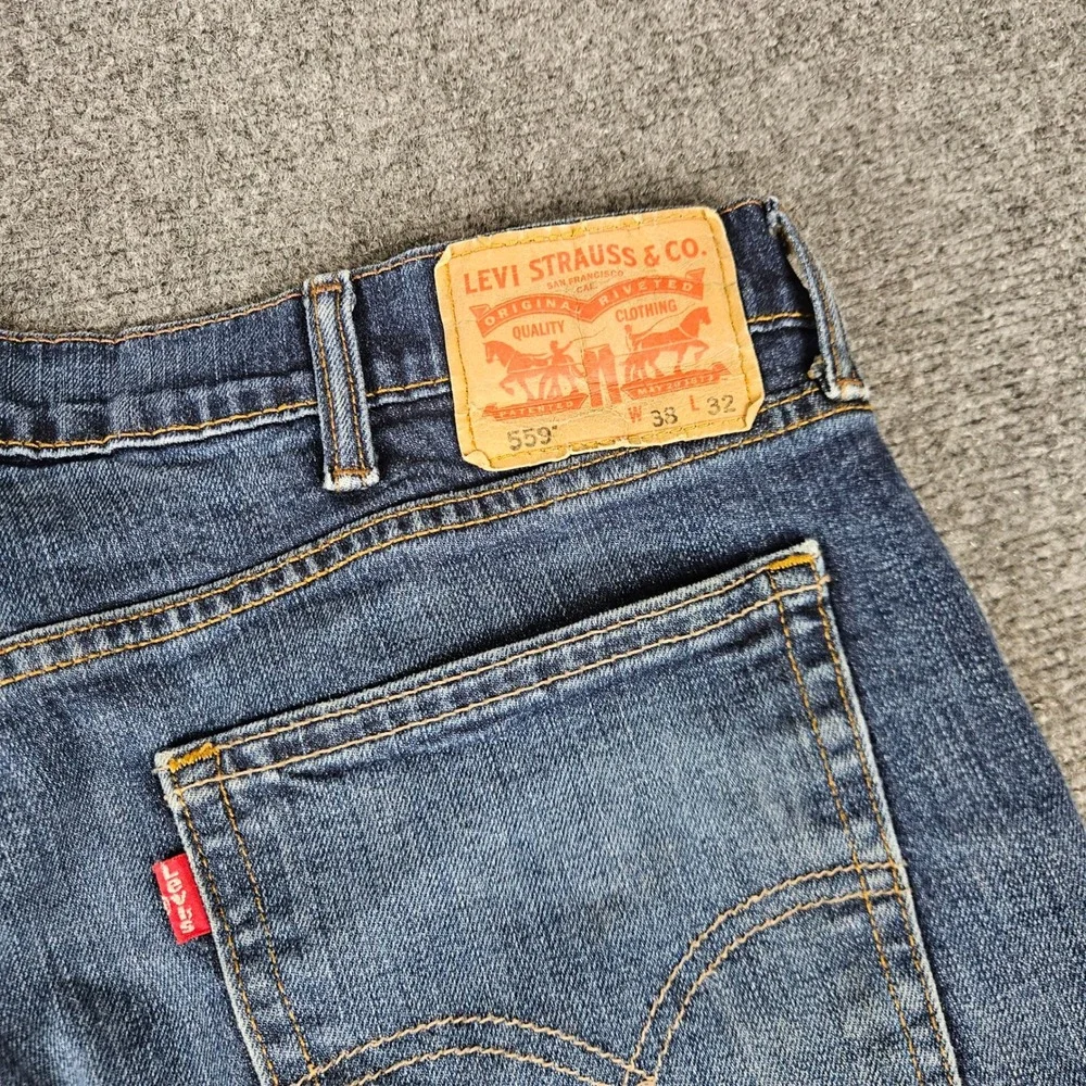 Levis levis 559